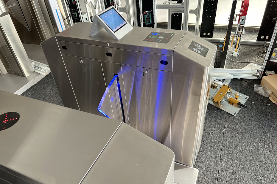 cổng kiểm soát chống tĩnh điện